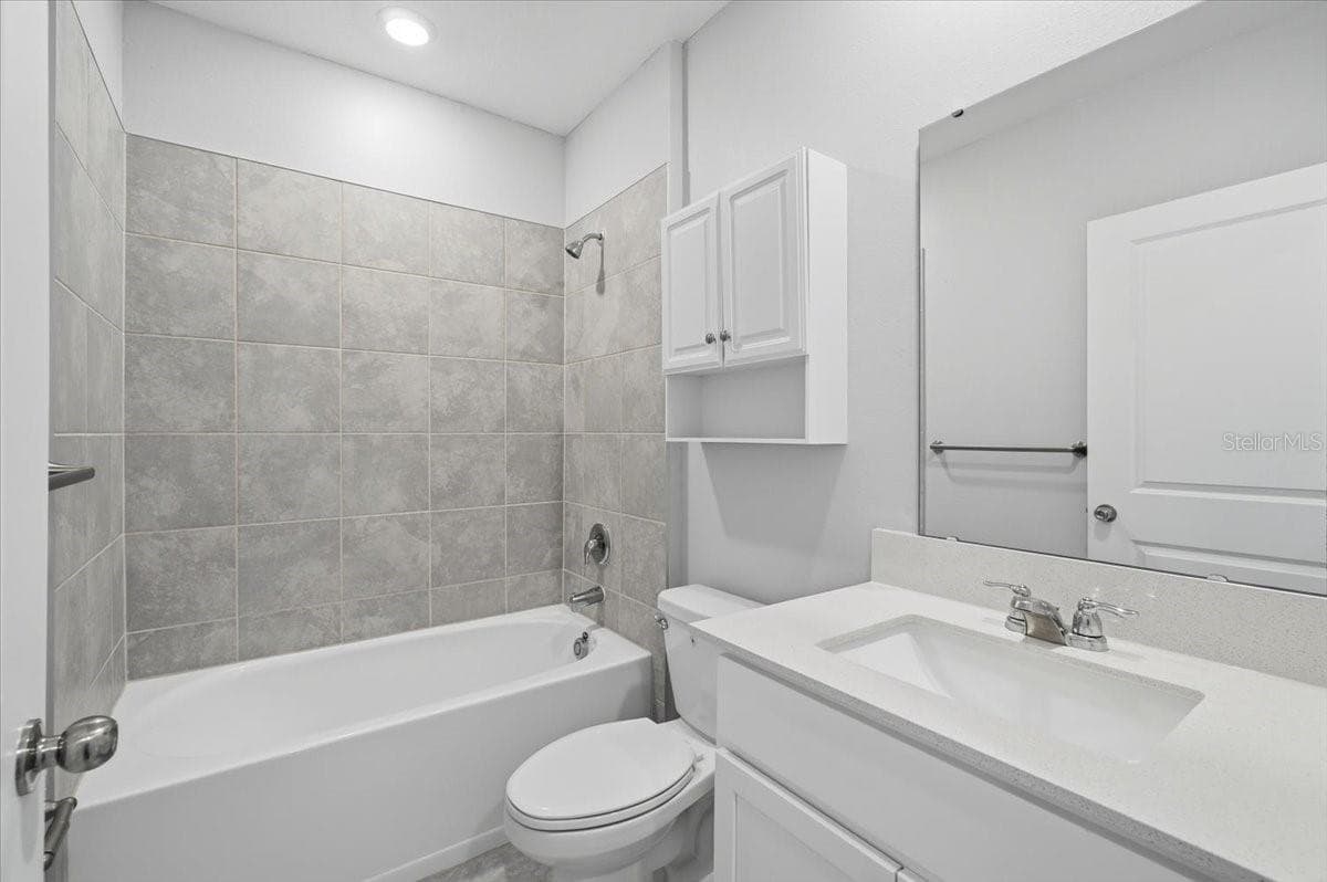 1033 HOLDEN WAY — photo 21 of 34