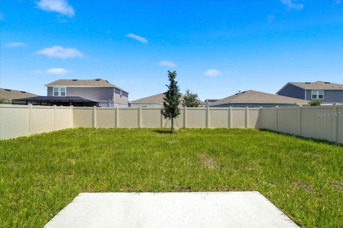 1033 HOLDEN WAY — photo 27 of 34
