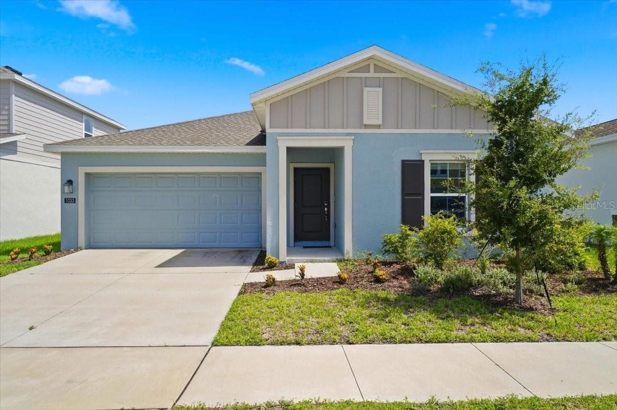 1033 HOLDEN WAY — photo 1 of 34