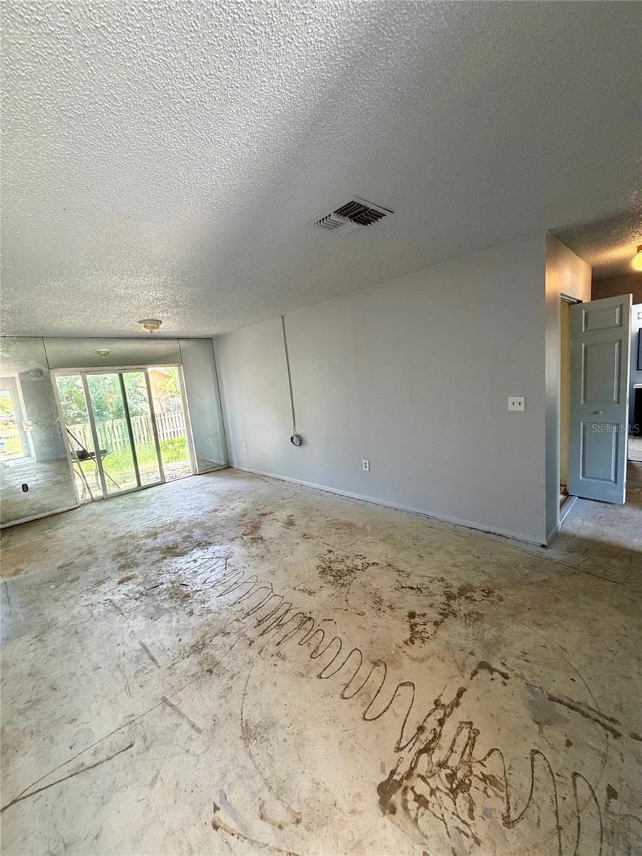1306 DUKES DRIVE — photo 7 of 18