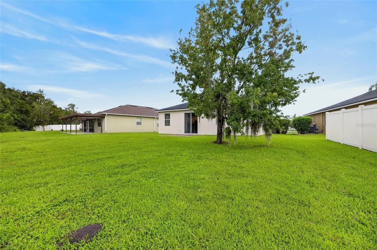 2637 WALDEN WOODS DRIVE — photo 34 of 43