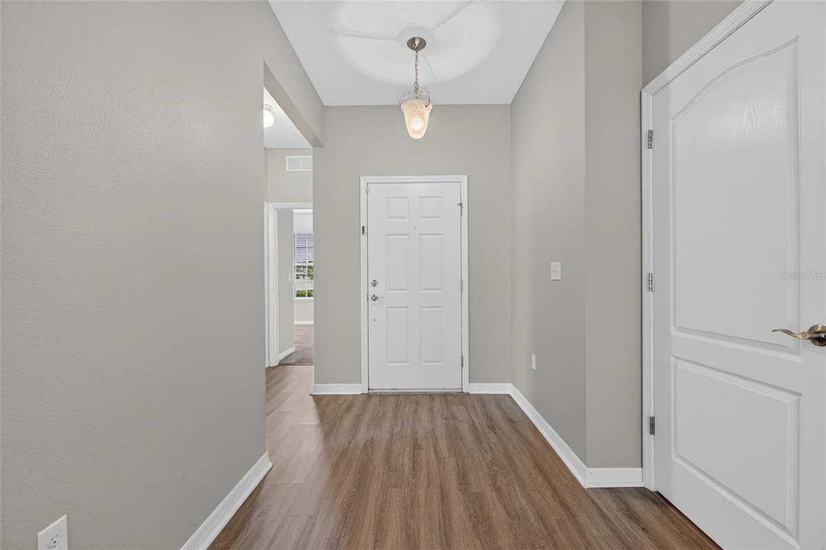 2637 WALDEN WOODS DRIVE — photo 20 of 43