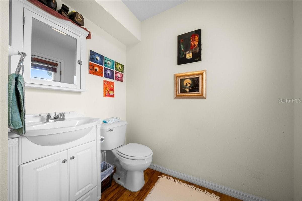 506 LAKE STREET — photo 15 of 50