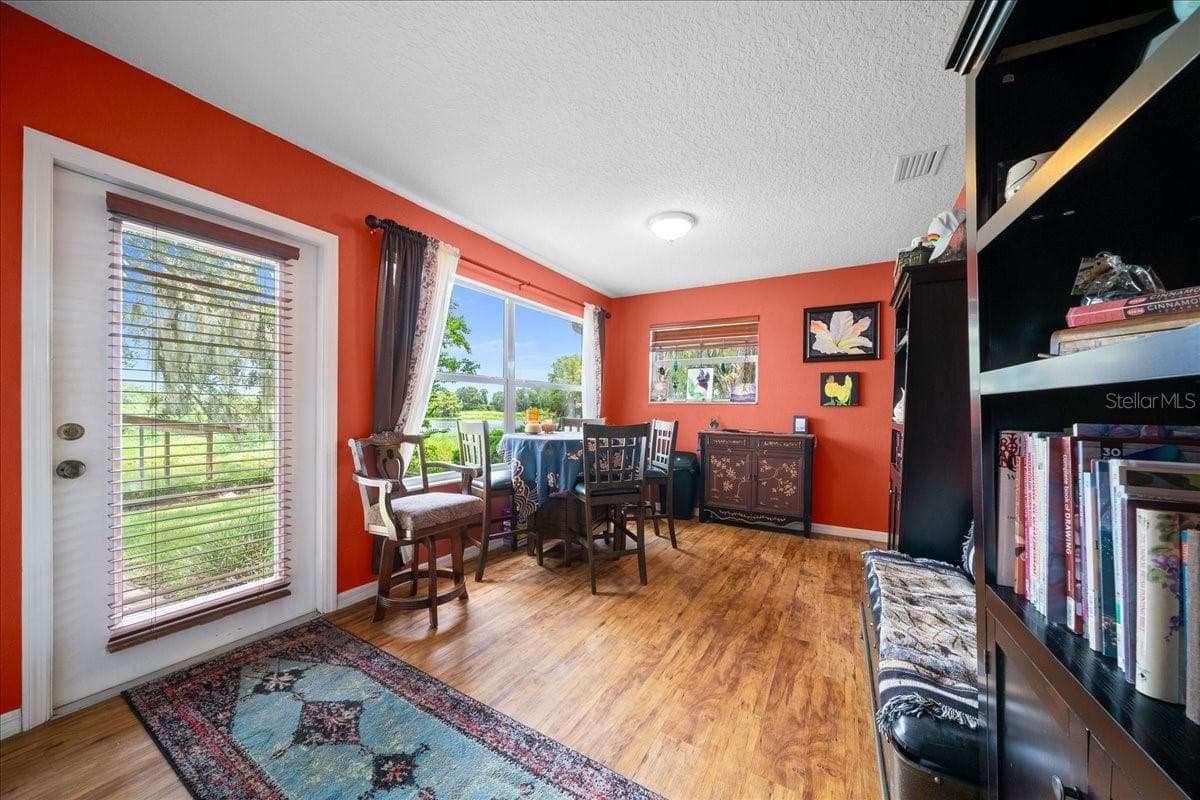 506 LAKE STREET — photo 13 of 50