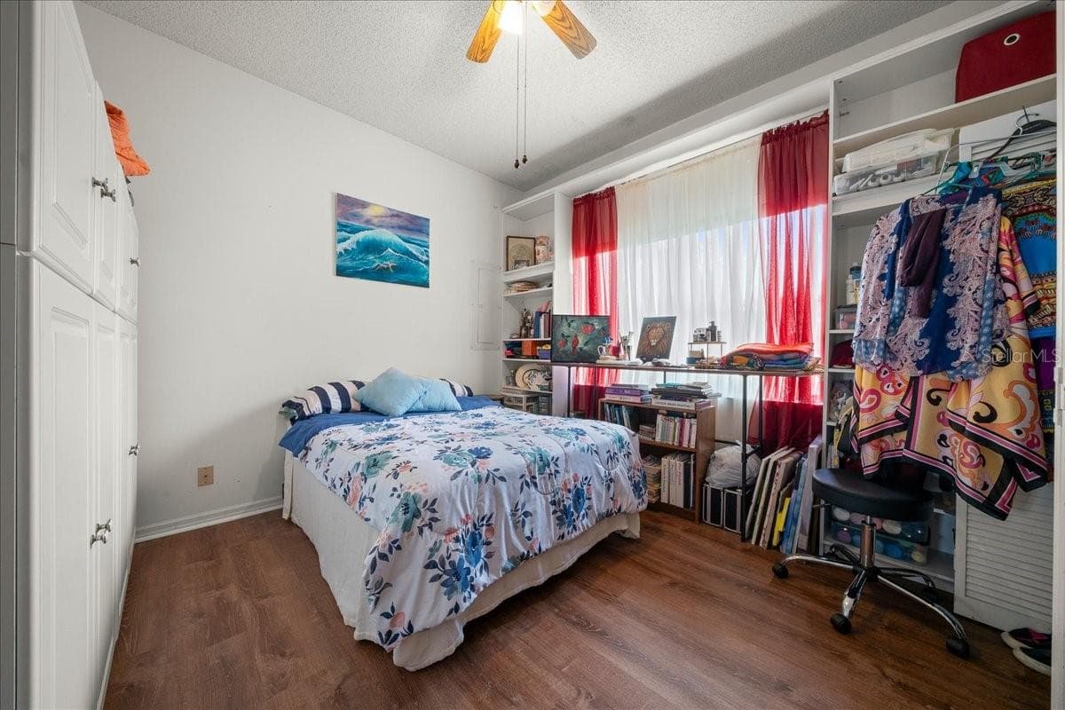 506 LAKE STREET — photo 18 of 50