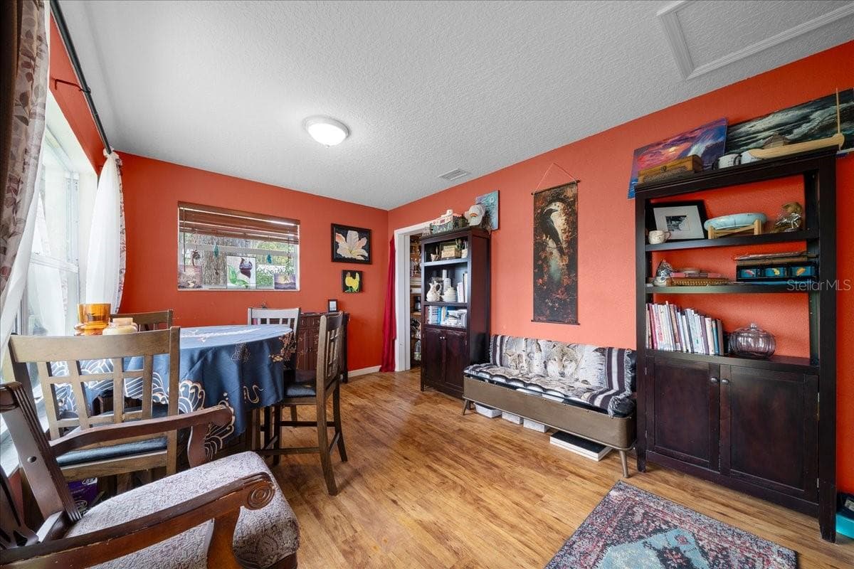 506 LAKE STREET — photo 14 of 50