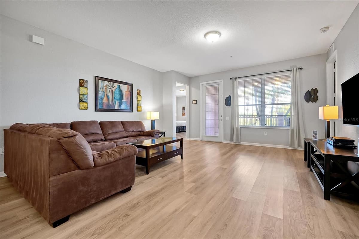 5048 SHOREWAY LOOP — photo 9 of 49