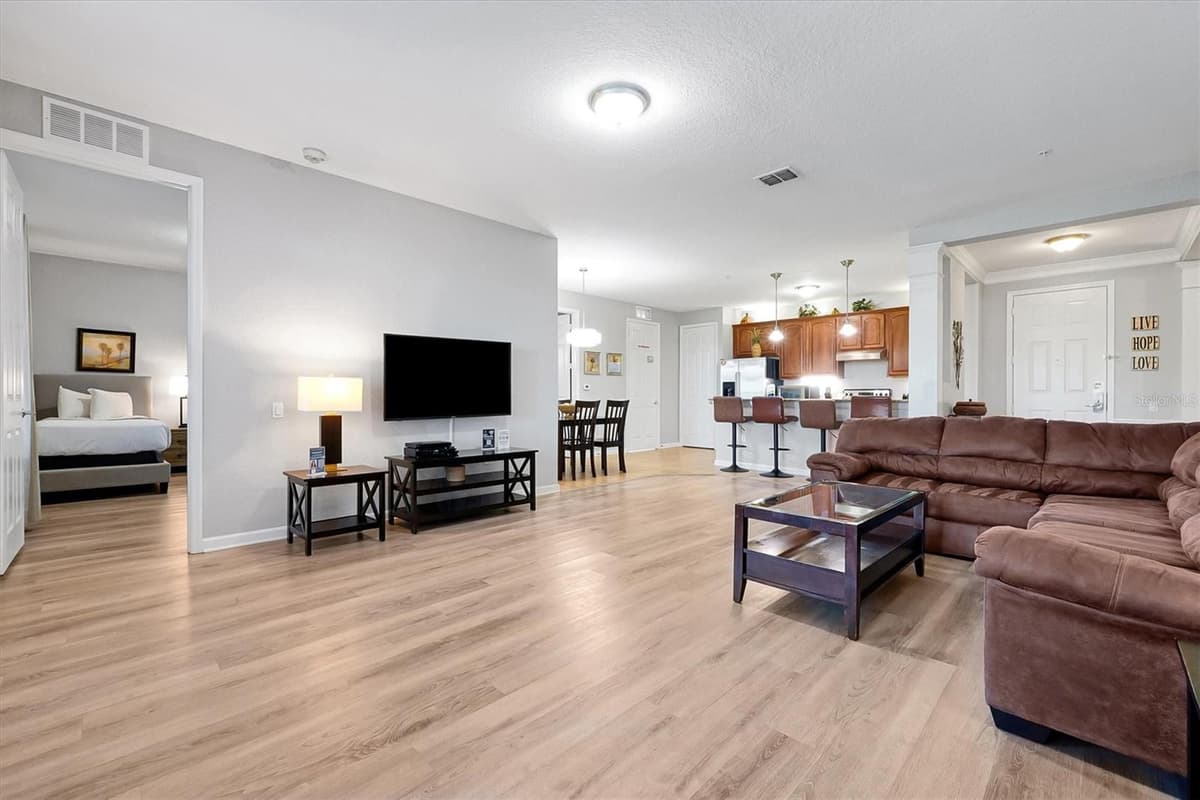5048 SHOREWAY LOOP — photo 5 of 49