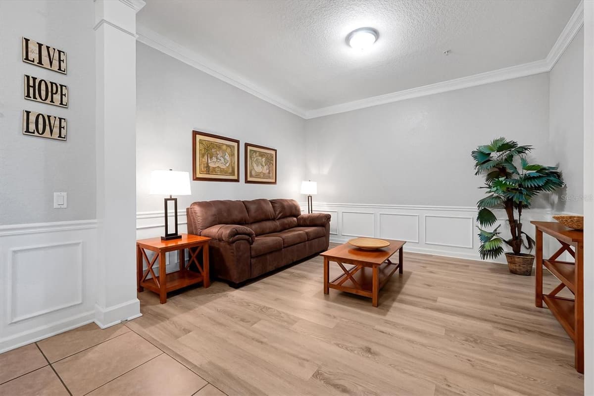 5048 SHOREWAY LOOP — photo 6 of 49