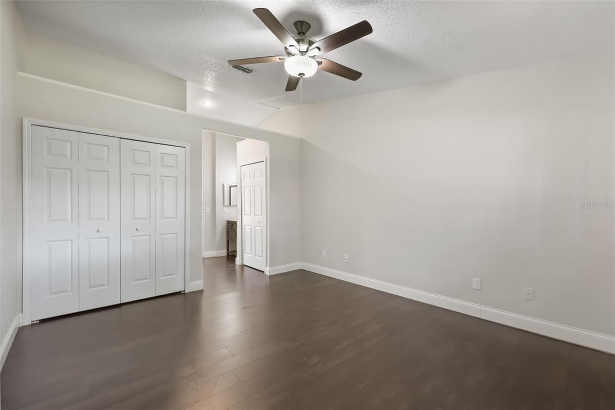 8209 SANDPOINT BOULEVARD — photo 27 of 36