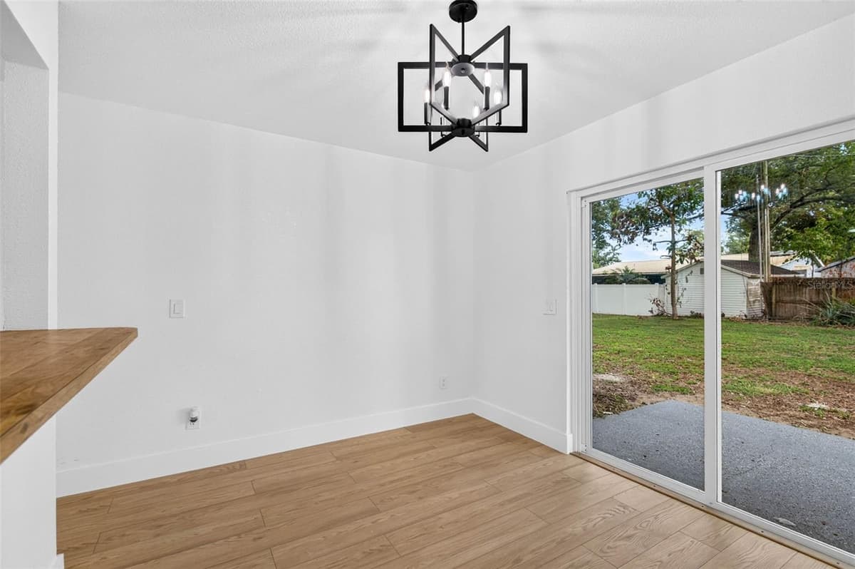 4040 TONYA COURT — photo 9 of 44