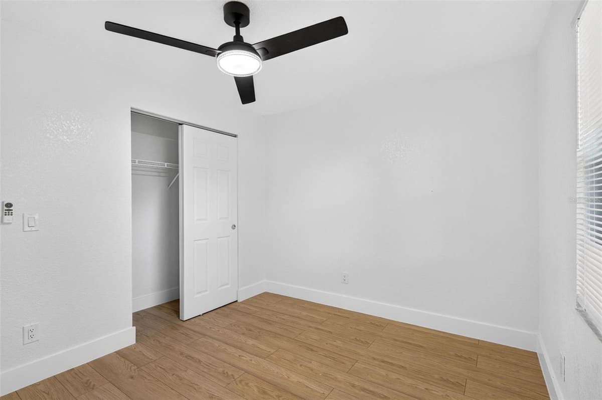 4040 TONYA COURT — photo 18 of 44