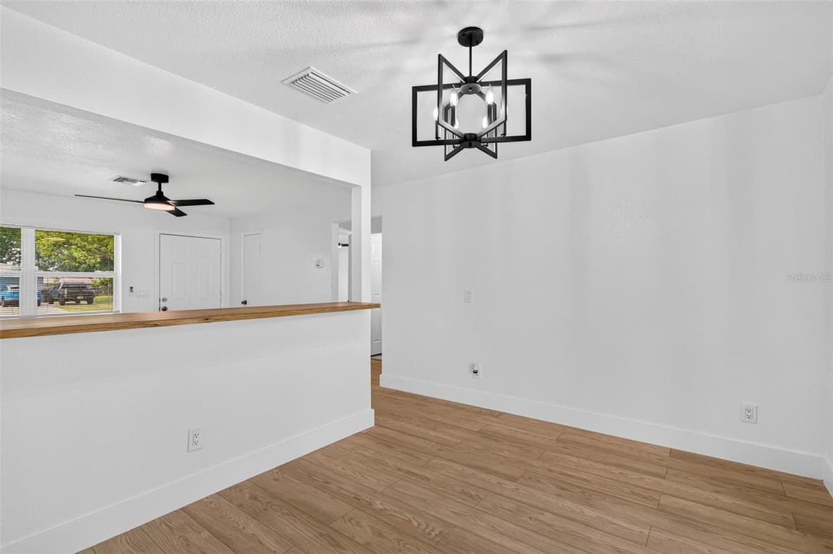 4040 TONYA COURT — photo 12 of 44