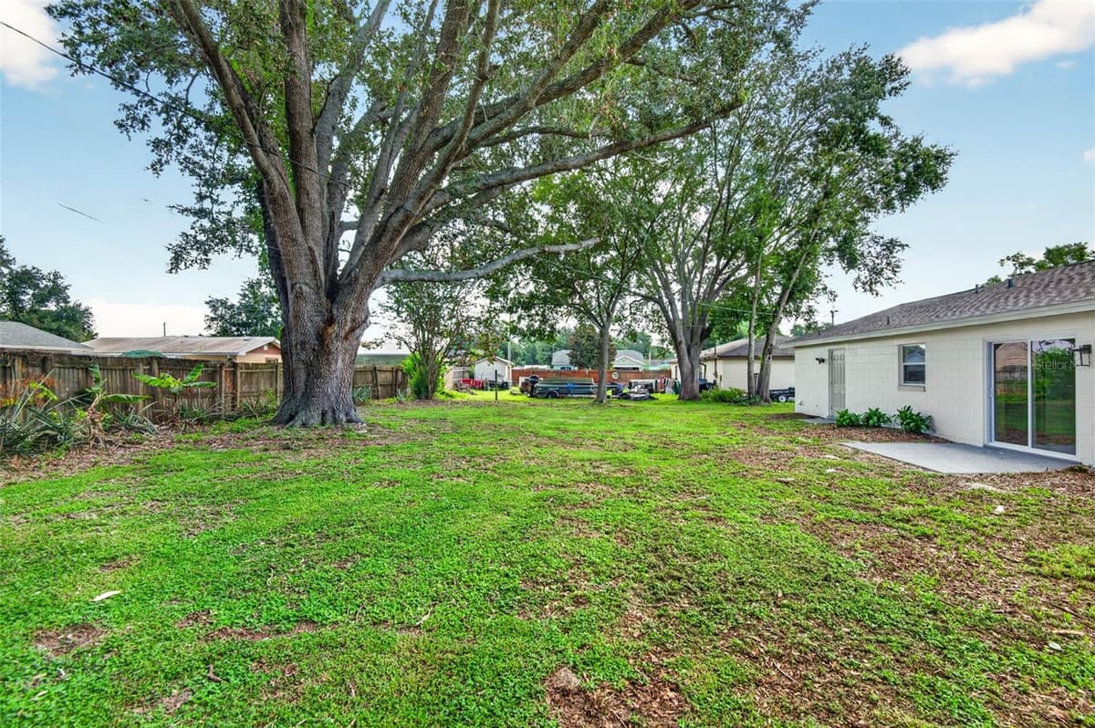 4040 TONYA COURT — photo 28 of 44
