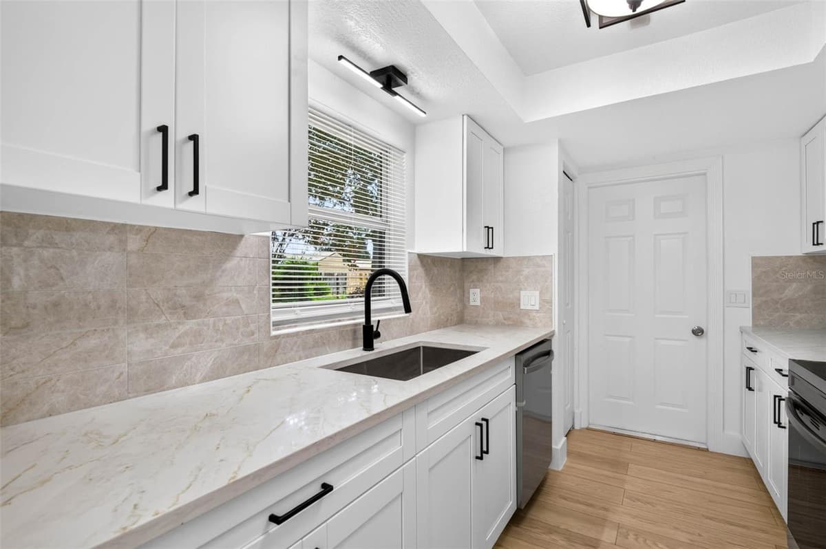 4040 TONYA COURT — photo 13 of 44