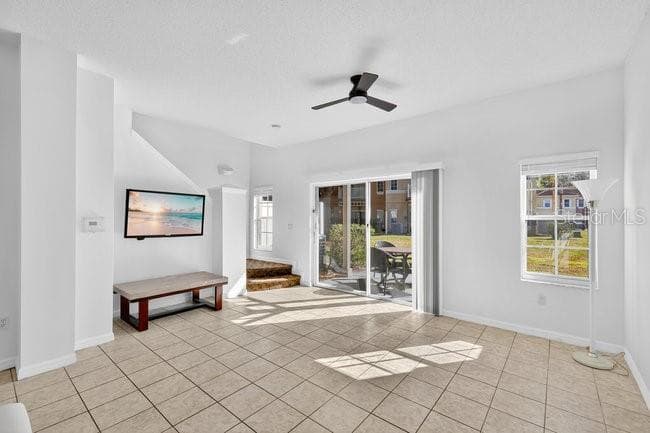 1070 PARK RIDGE CIRCLE — photo 4 of 36