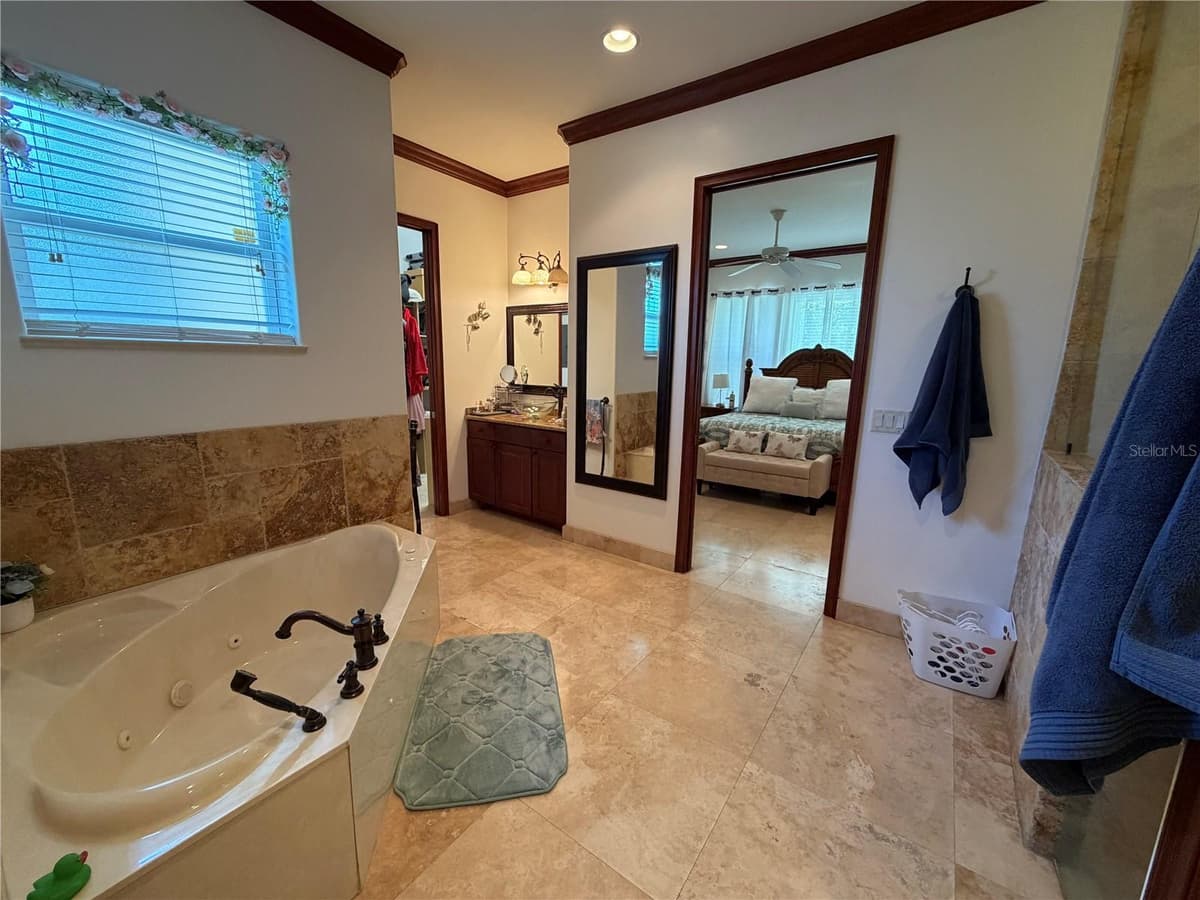 4205 CREMONA COURT — photo 20 of 44