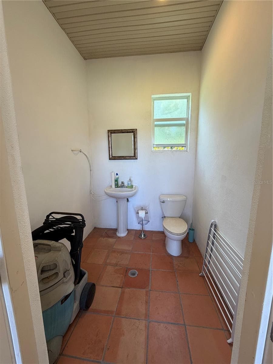 4205 CREMONA COURT — photo 39 of 44