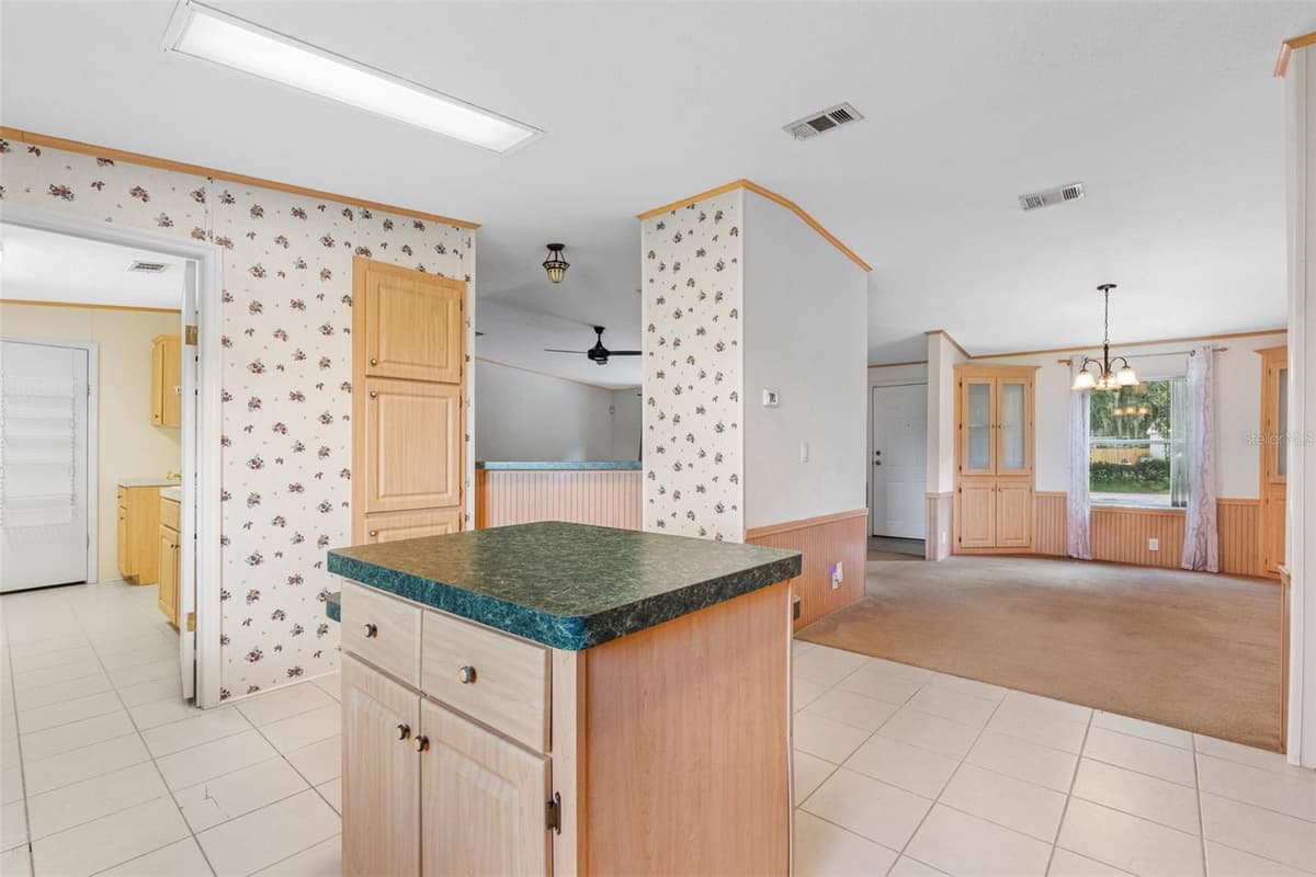 2806 LAWRENCE ROAD — photo 21 of 44
