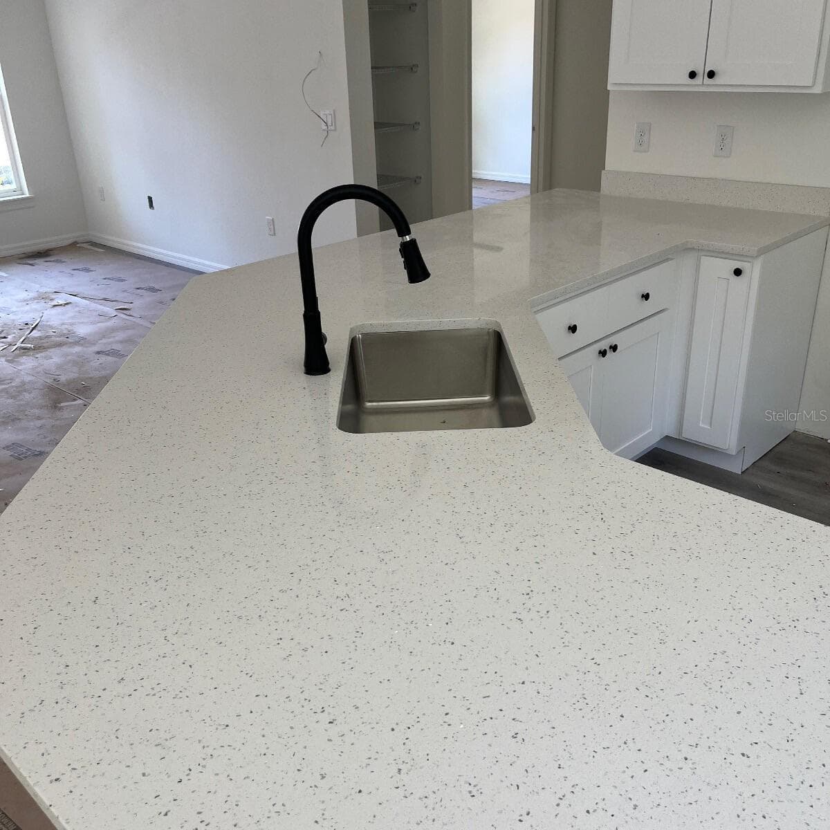 2990 TIMBERLAKE — photo 7 of 20