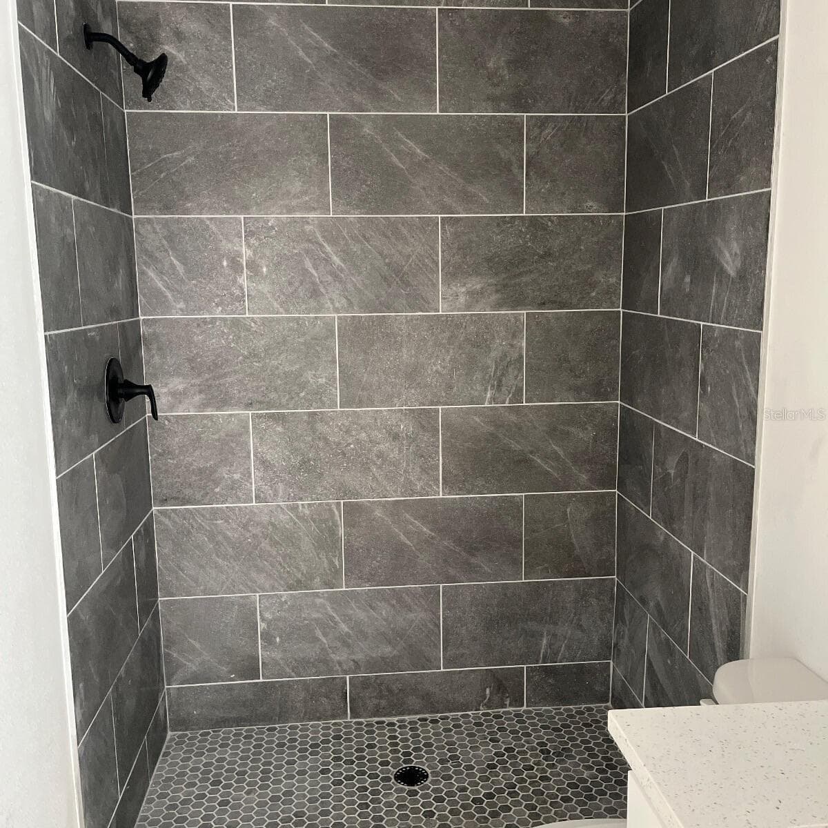 2990 TIMBERLAKE — photo 15 of 20