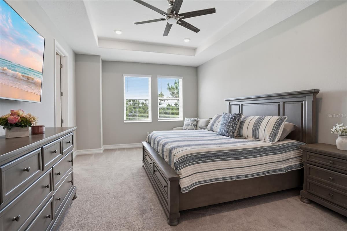 4540 ALMADA LANE — photo 16 of 44