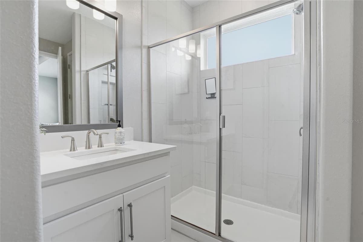 4540 ALMADA LANE — photo 18 of 44