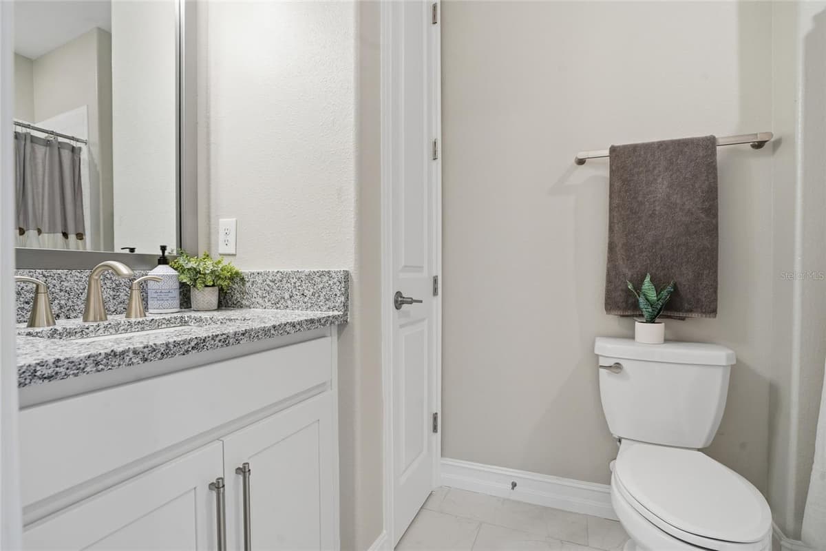 4540 ALMADA LANE — photo 14 of 44
