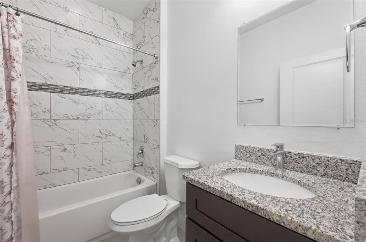 304 BEGONIA COURT — photo 18 of 32