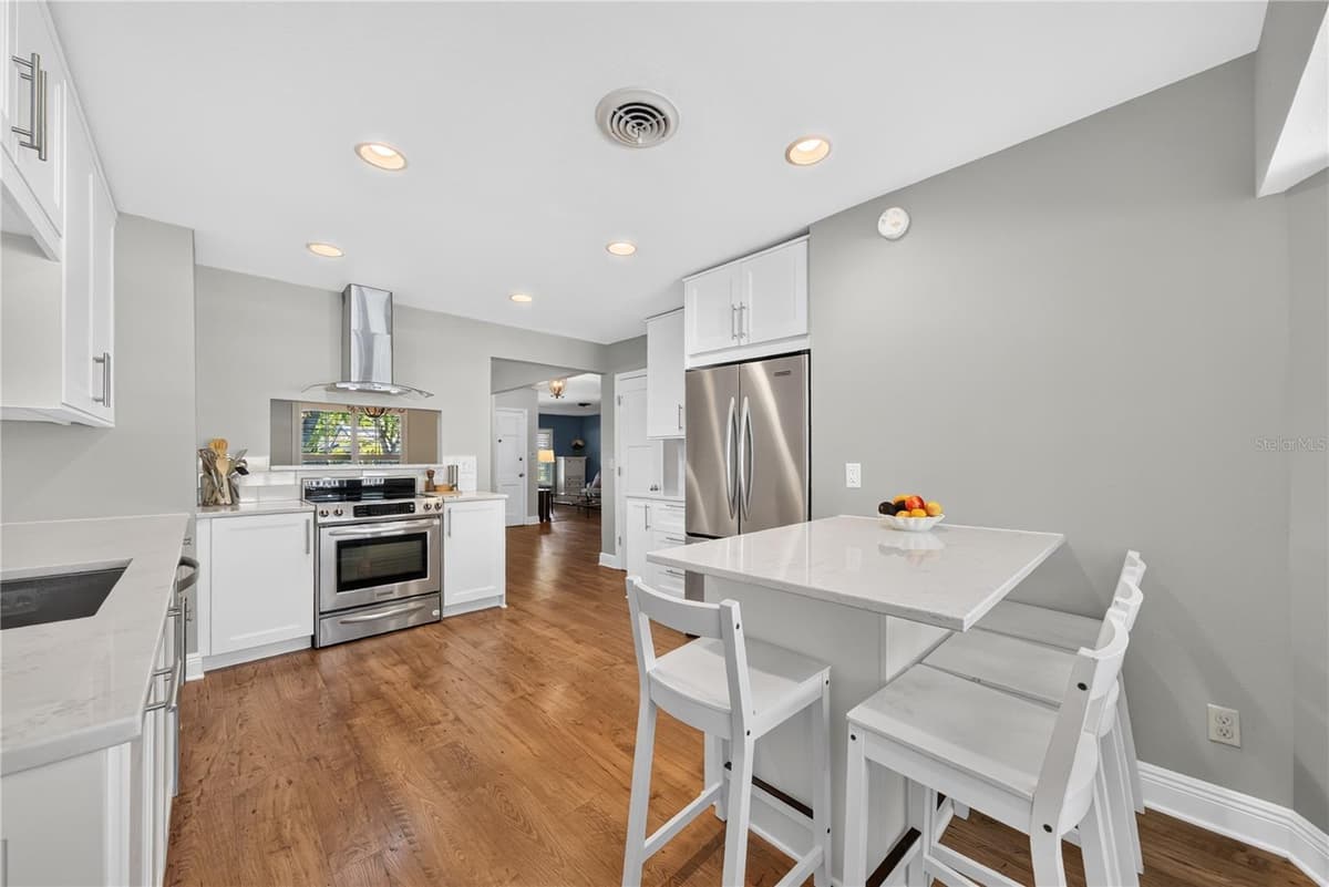 433 GILBERT ROAD — photo 9 of 36