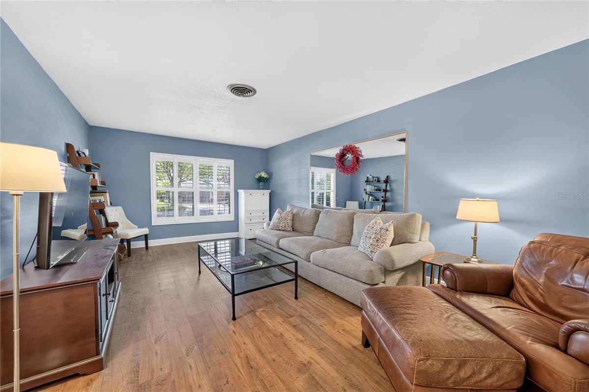 433 GILBERT ROAD — photo 4 of 36