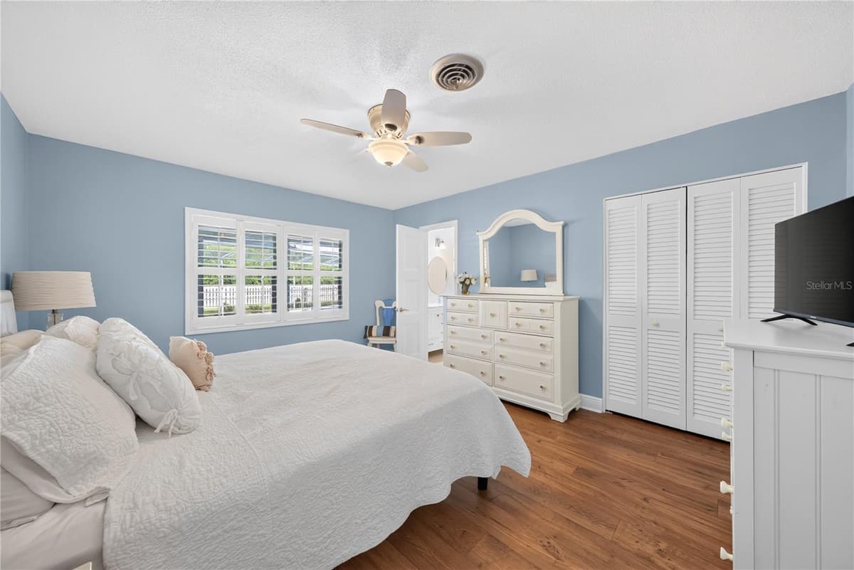 433 GILBERT ROAD — photo 13 of 36