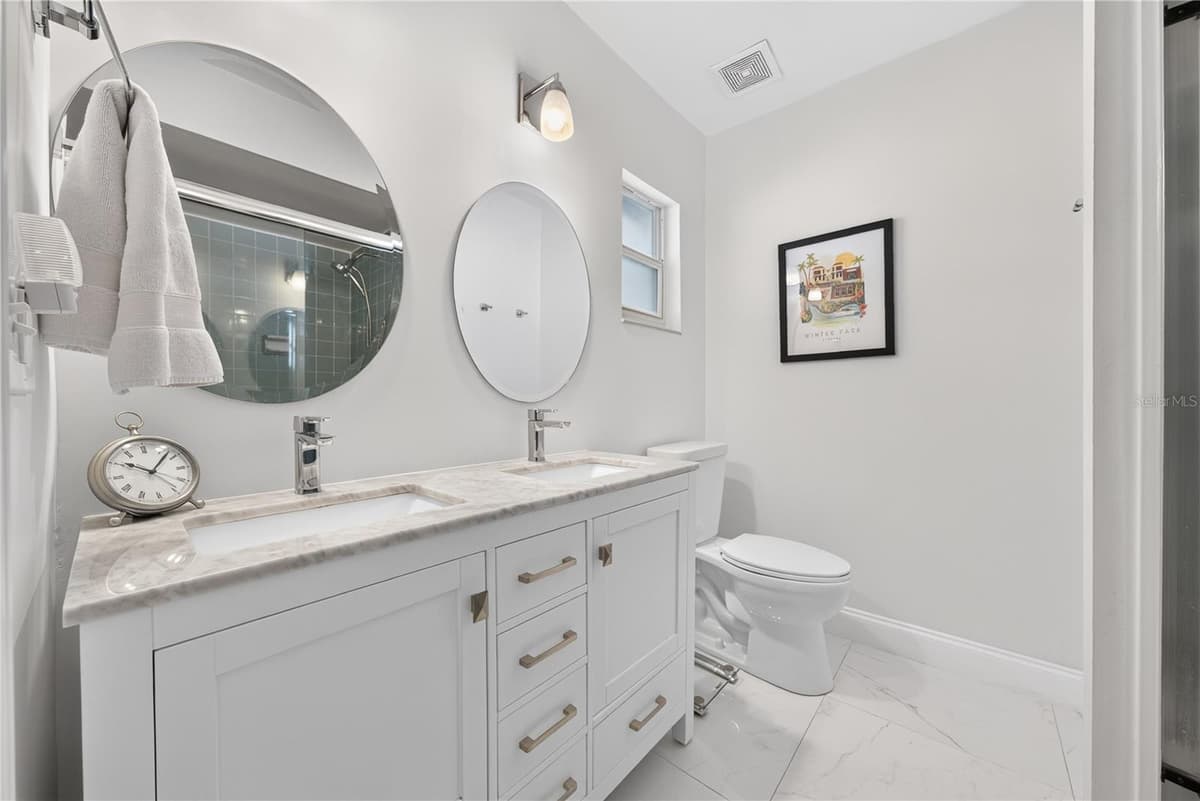 433 GILBERT ROAD — photo 15 of 36