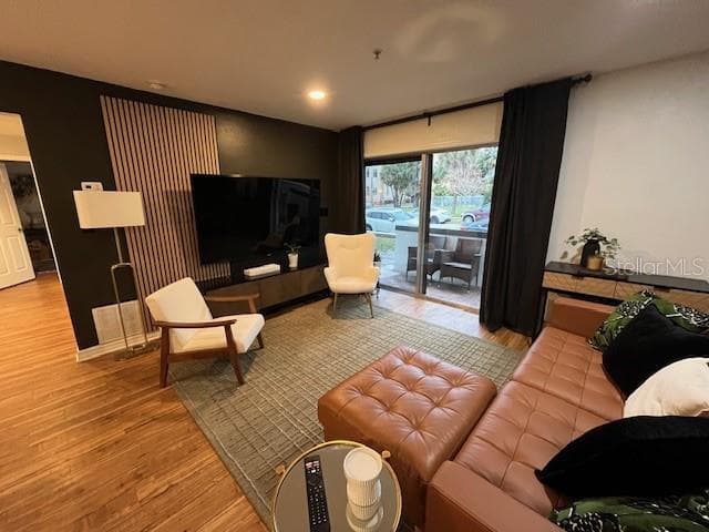 406 CEDAR AVENUE — photo 3 of 13