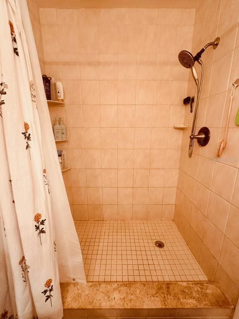 1831 KIM ACRES LANE — photo 9 of 15