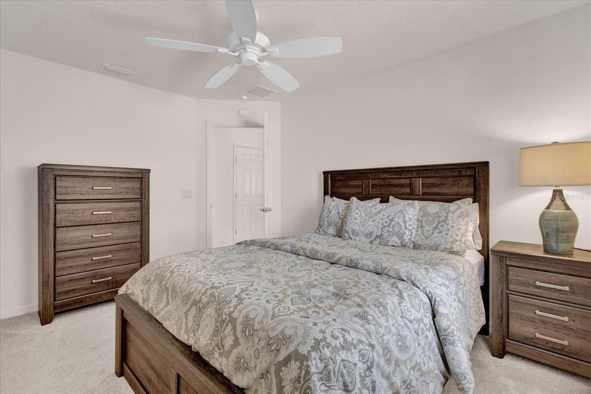 2850 CHARLEVOIX STREET — photo 11 of 26