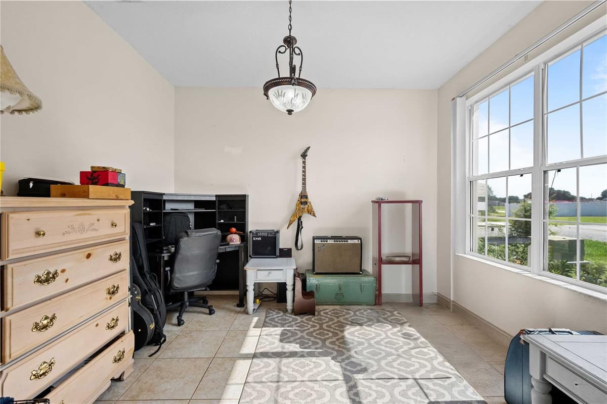 2420 75TH BOULEVARD — photo 3 of 46