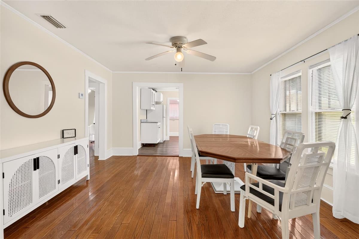 18727 251ST STREET — photo 11 of 39