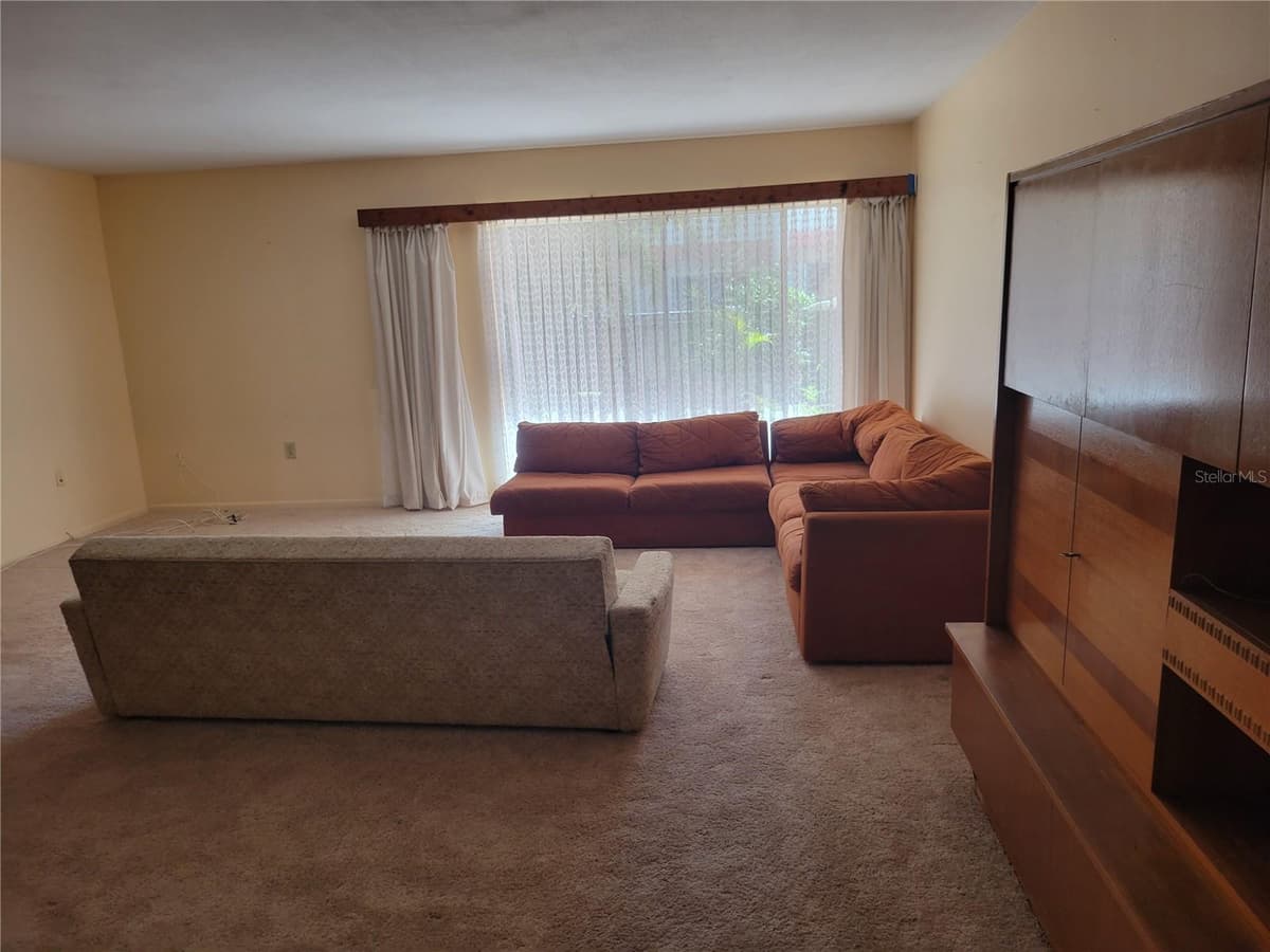 5832 16TH LANE — photo 3 of 43