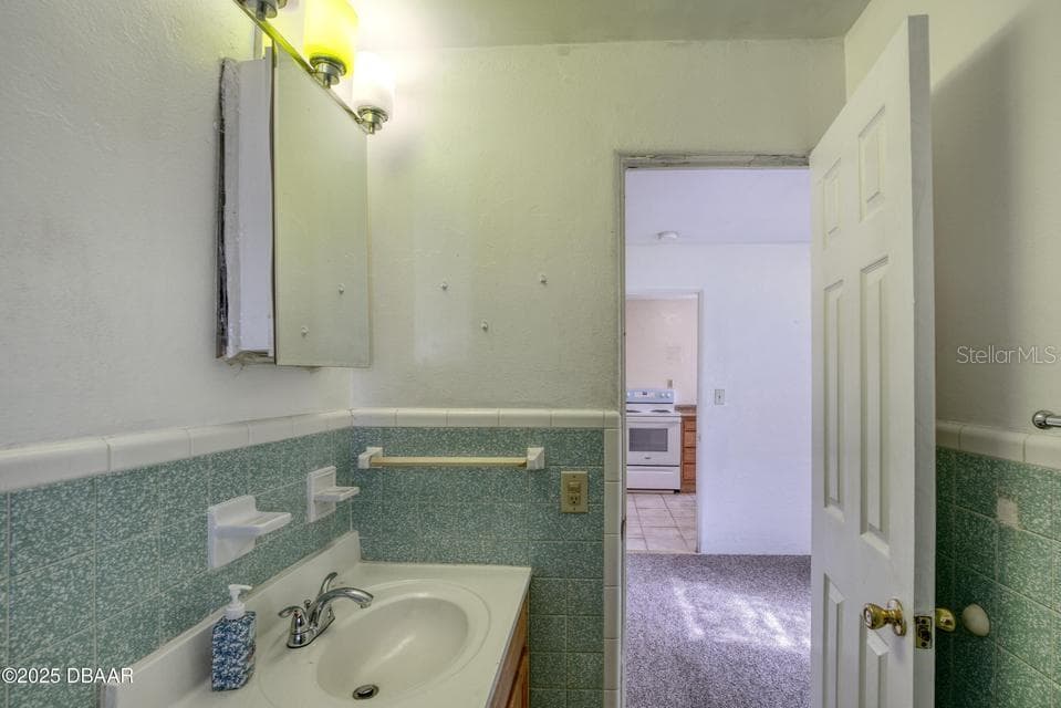 815 8TH STREET — photo 29 of 47