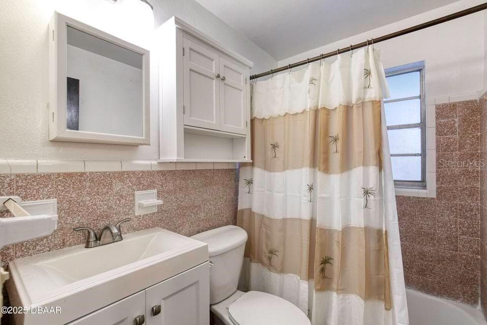 815 8TH STREET — photo 15 of 47