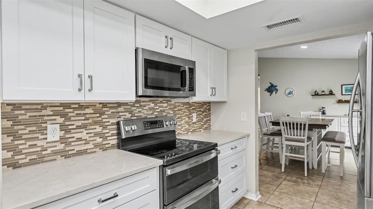 3505 CHRISTINA GROVES CIRCLE — photo 7 of 38