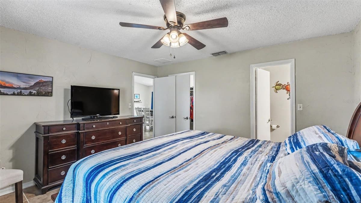 3505 CHRISTINA GROVES CIRCLE — photo 15 of 38