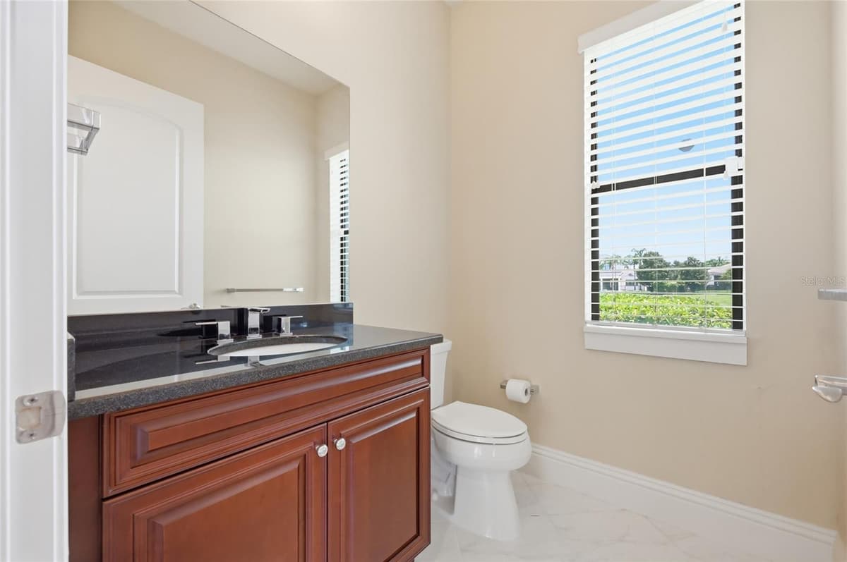 12102 MONTALCINO CIRCLE — photo 32 of 74