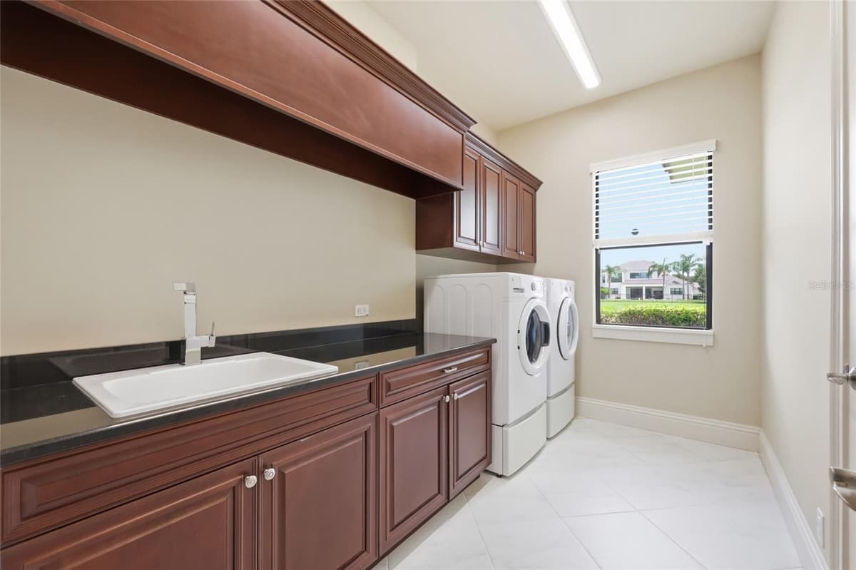 12102 MONTALCINO CIRCLE — photo 44 of 74