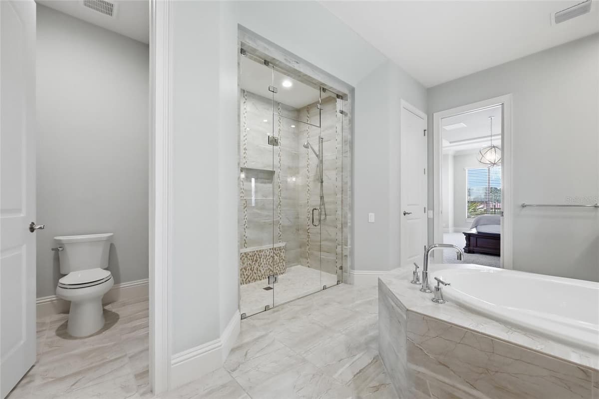 12102 MONTALCINO CIRCLE — photo 37 of 74