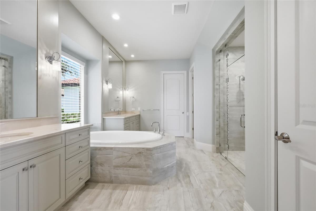 12102 MONTALCINO CIRCLE — photo 35 of 74