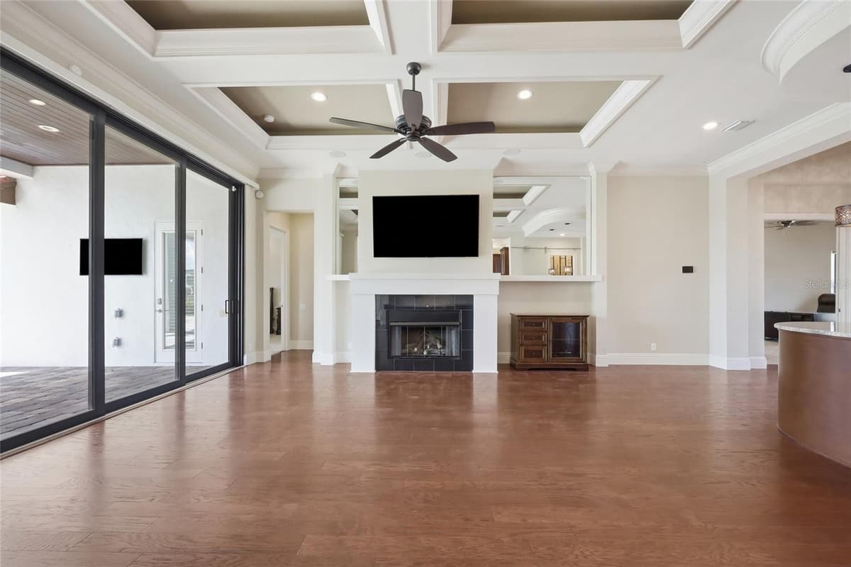12102 MONTALCINO CIRCLE — photo 14 of 74