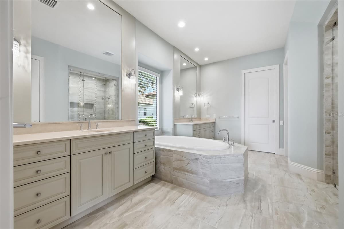 12102 MONTALCINO CIRCLE — photo 34 of 74