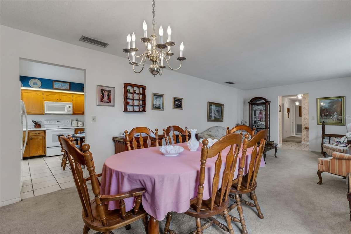 402 ABERDEEN COURT — photo 6 of 35